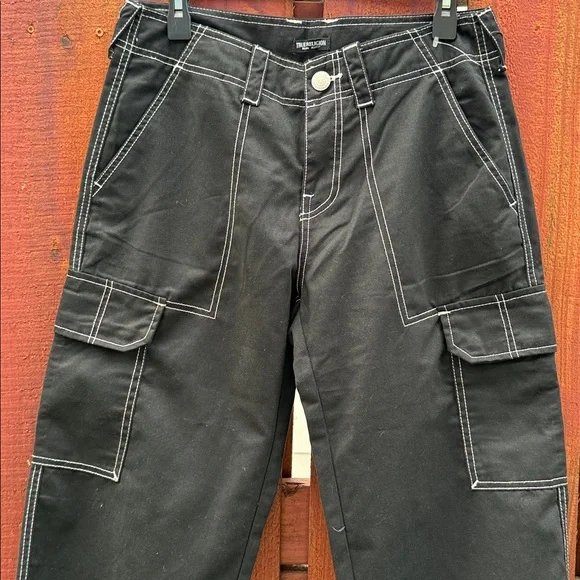 True Religion Black Cargo Pants with Contrast Stitching Size 27 - Picture 4 of 14